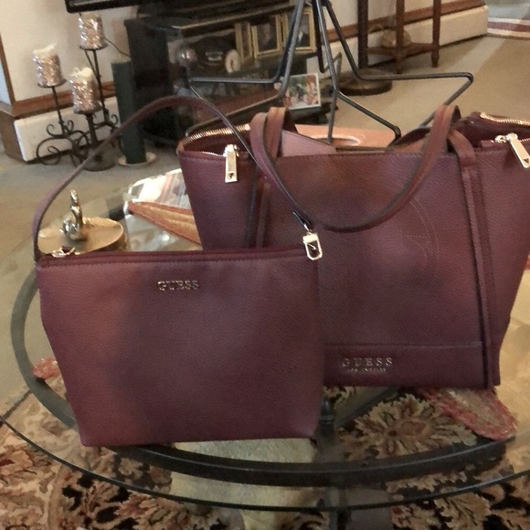 Guess Heidi Tote Purse.. great for a teacher! - Picture 2 of 11